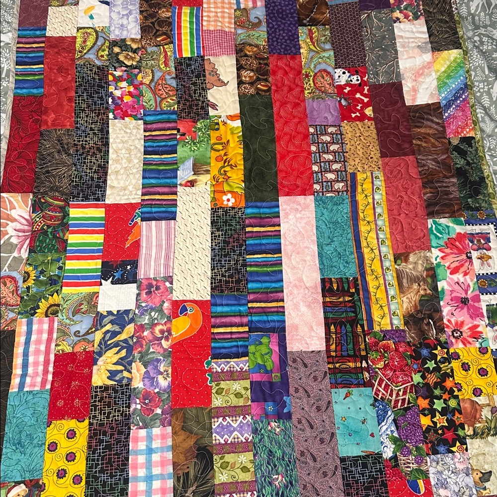 Large baby quilt ~ handmade bright vibrant colors
Approximately 41 x 34 inches - Picture 5 of 7